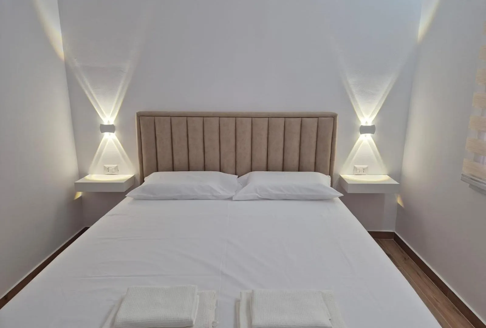 Hotel Denny'S House Vlorë Albánie