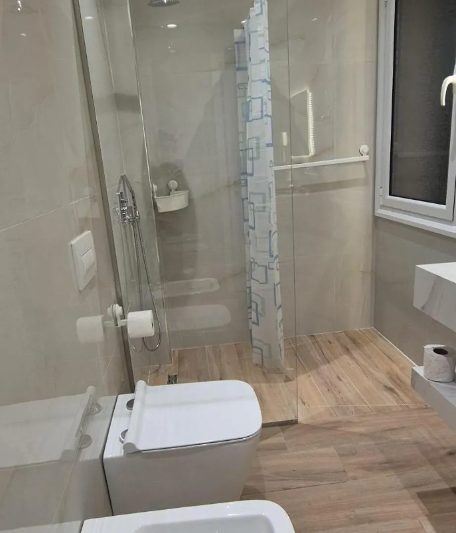 Denny'S House Hotel Vlore Guest house